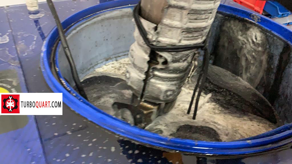 Limpieza de filtro de partículas por electrólisis